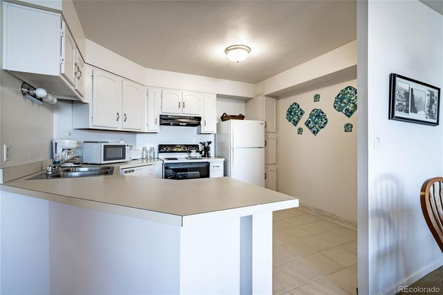 1625 Larimer Street 1608, Denver, CO 80202