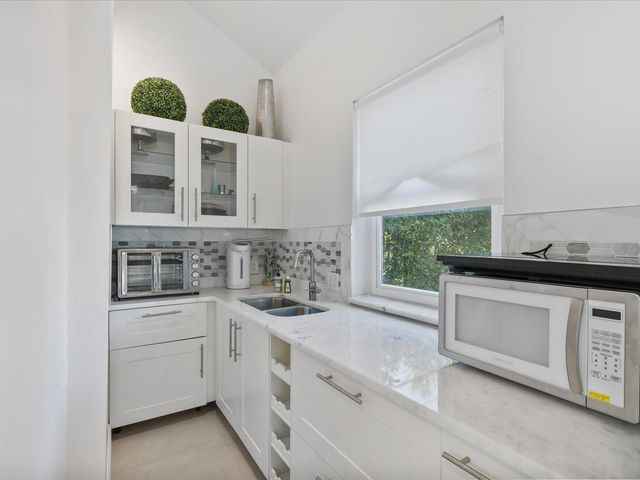 9232 Harding Avenue, Surfside, FL 33154