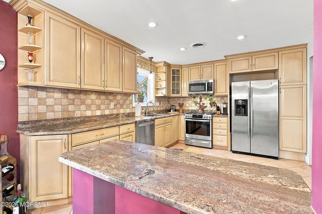 4 River Park Drive, Brick, NJ 08724