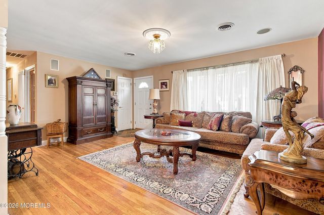 4 River Park Drive, Brick, NJ 08724