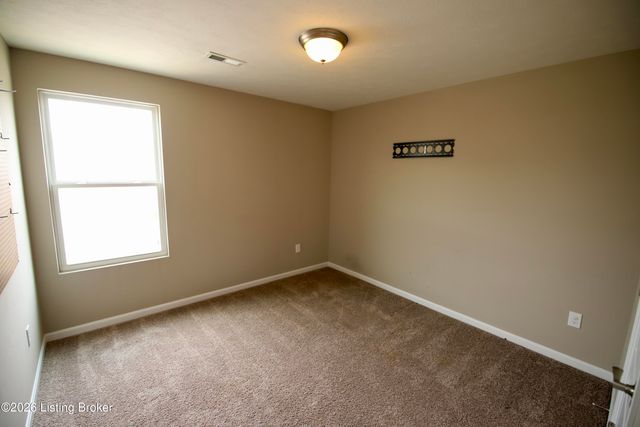 12079 Parkview Trace Dr, Louisville, KY 40229