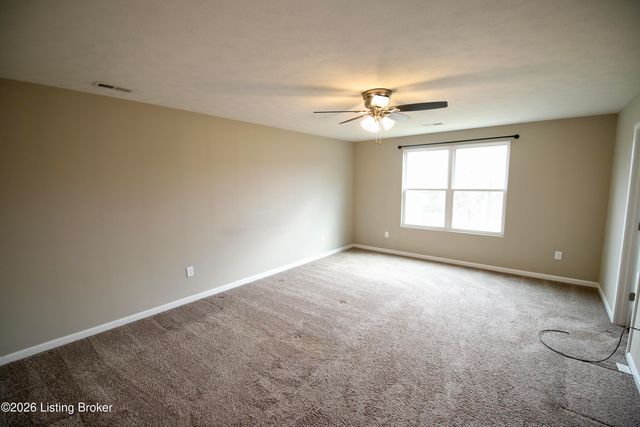 12079 Parkview Trace Dr, Louisville, KY 40229
