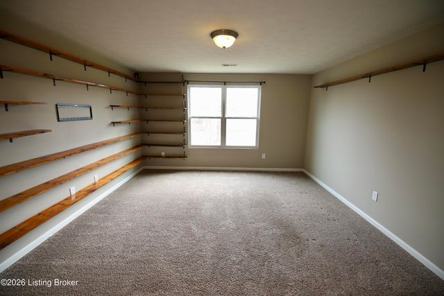 12079 Parkview Trace Dr, Louisville, KY 40229