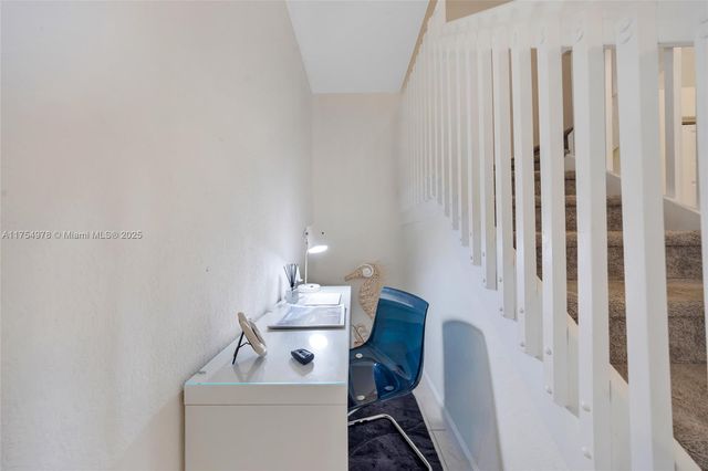 10568 W 32nd Ln, Hialeah, FL 33018