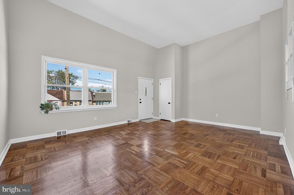 161 CHADWICK AVE, MARCUS HOOK, PA 19061 — photo 3