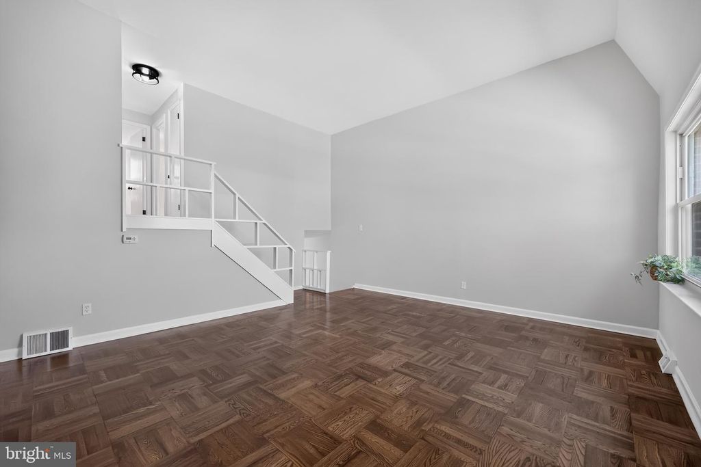 161 CHADWICK AVE, MARCUS HOOK, PA 19061 — photo 4