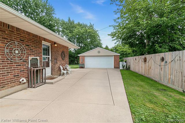 37050 Ilene Street, Clinton Township, MI 48036