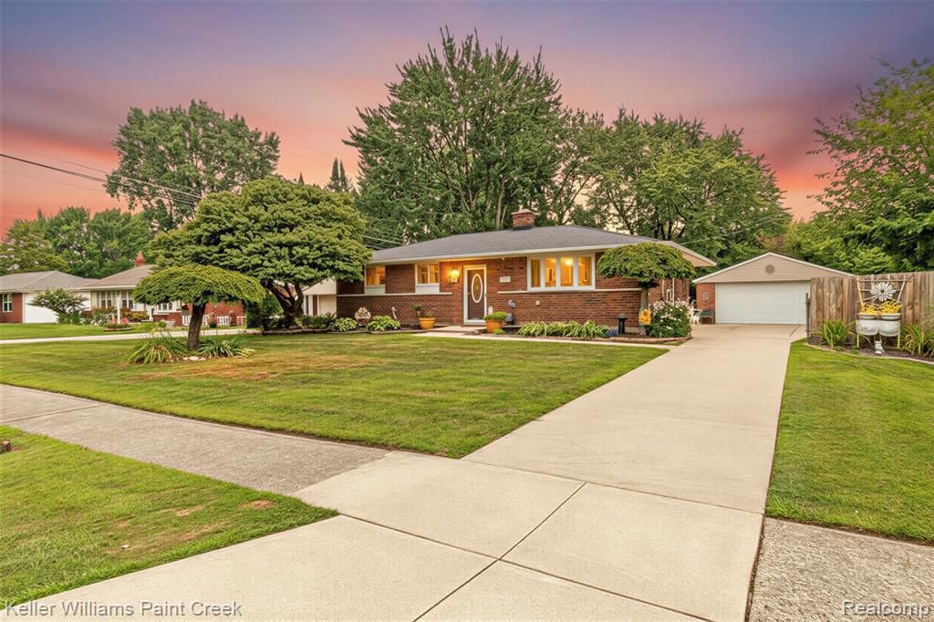 37050 Ilene Street, Clinton Township, MI 48036