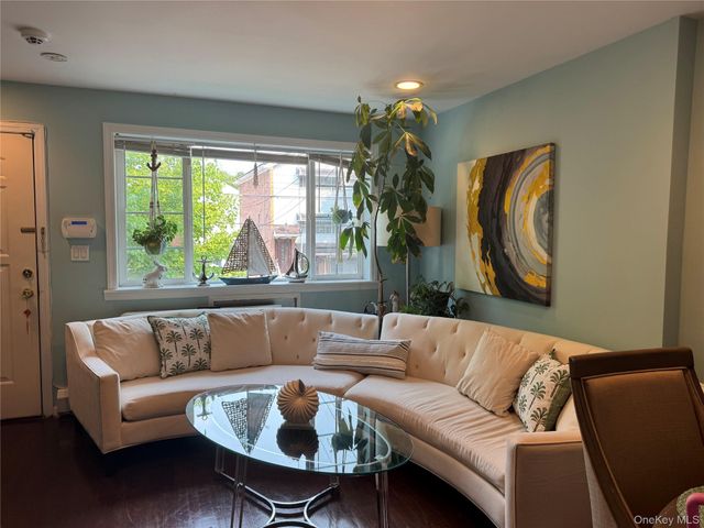 3705 Pratt Avenue 2C, Bronx, NY 10466