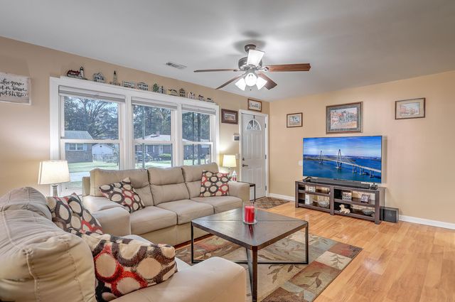 135 Pandora Drive, Goose Creek, SC 29445