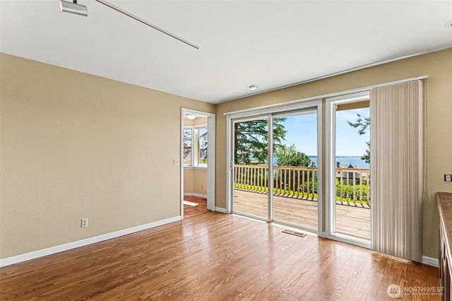 10917 80th Place NE, Kirkland, WA 98034