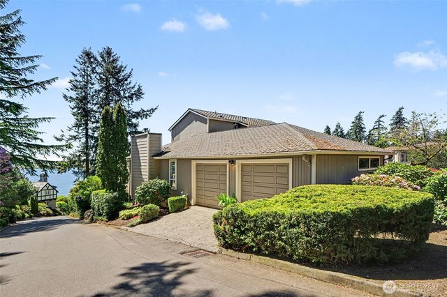 10917 80th Place NE, Kirkland, WA 98034