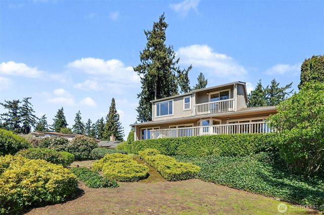 10917 80th Place NE, Kirkland, WA 98034