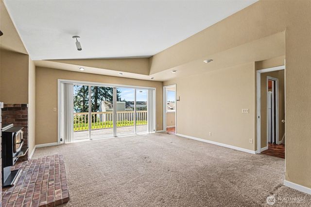 10917 80th Place NE, Kirkland, WA 98034