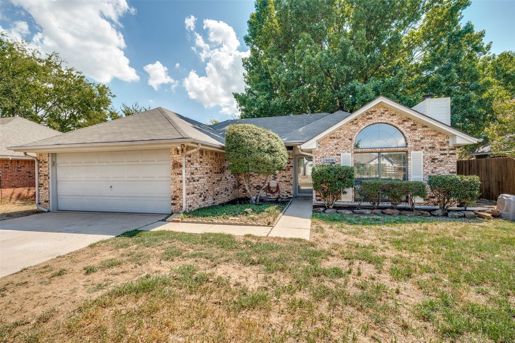 2908 Christopher Drive, Denton, TX 76209 — exterior