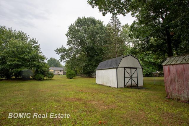 11220 Langdon Drive, Vienna Twp, MI 48420