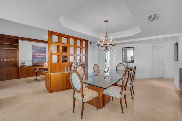 19955 NE 38th Ct 2204, Aventura, FL 33180