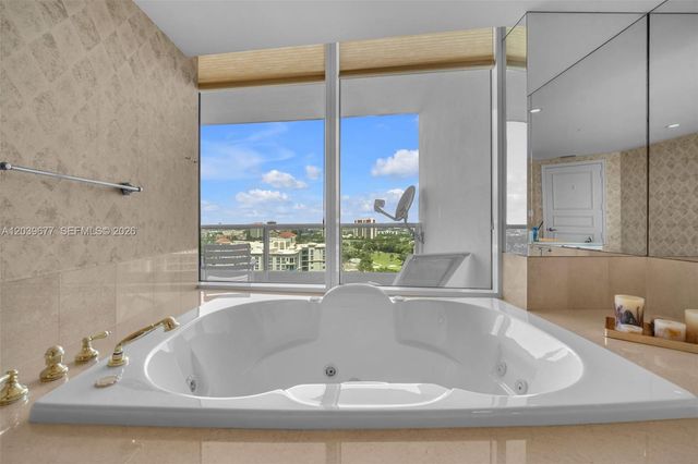19955 NE 38th Ct 2204, Aventura, FL 33180