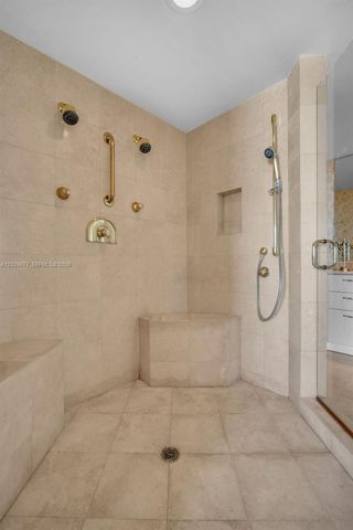 19955 NE 38th Ct 2204, Aventura, FL 33180