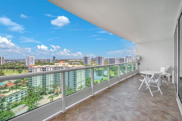 19955 NE 38th Ct 2204, Aventura, FL 33180