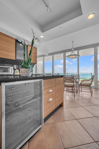 19955 NE 38th Ct 2204, Aventura, FL 33180