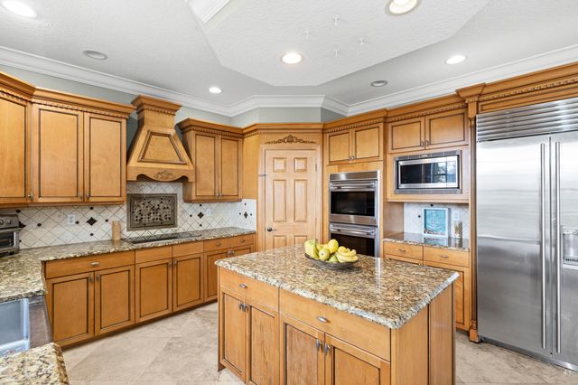 9041 Alexandra Circle, Wellington, FL 33414