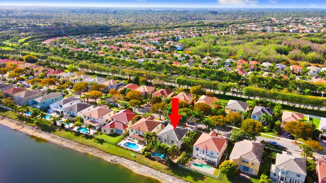 9041 Alexandra Circle, Wellington, FL 33414