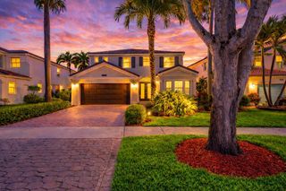 9041 Alexandra Circle, Wellington, FL 33414