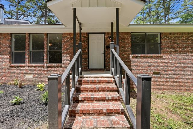 1603 Hilltop Drive, Russellville, AR 72802
