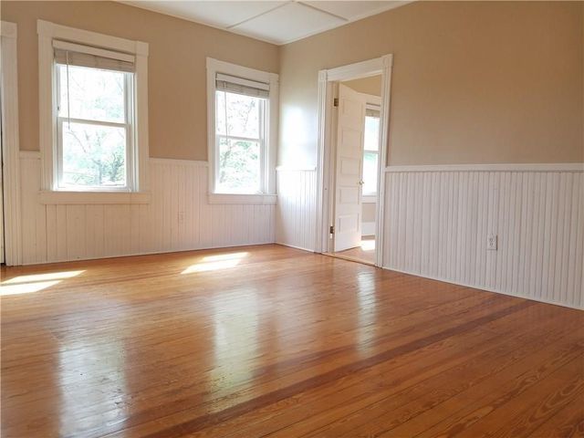 3 Bay View Avenue 5, Bristol, RI 02809