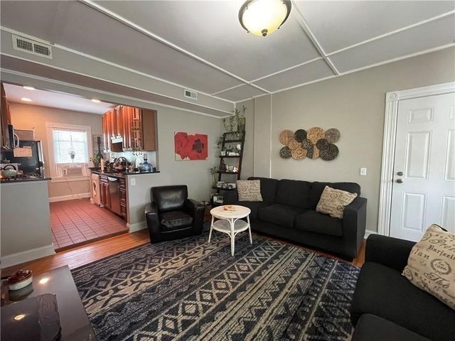 3 Bay View Avenue 5, Bristol, RI 02809