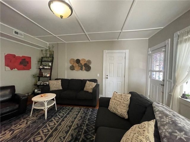 3 Bay View Avenue 5, Bristol, RI 02809