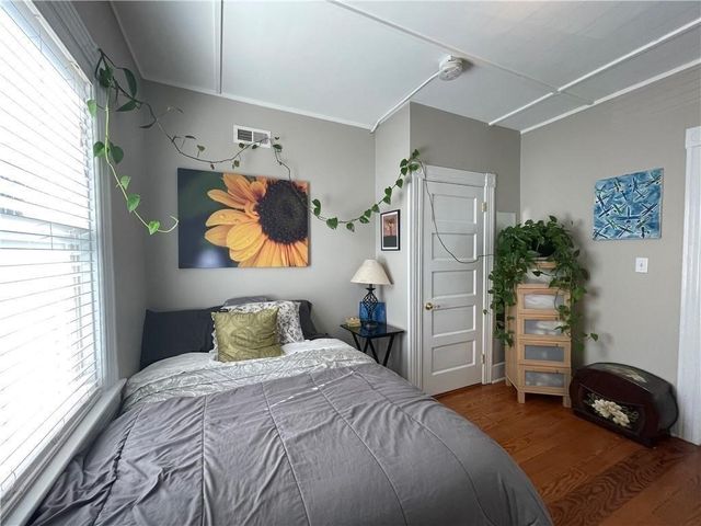 3 Bay View Avenue 5, Bristol, RI 02809