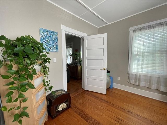 3 Bay View Avenue 5, Bristol, RI 02809