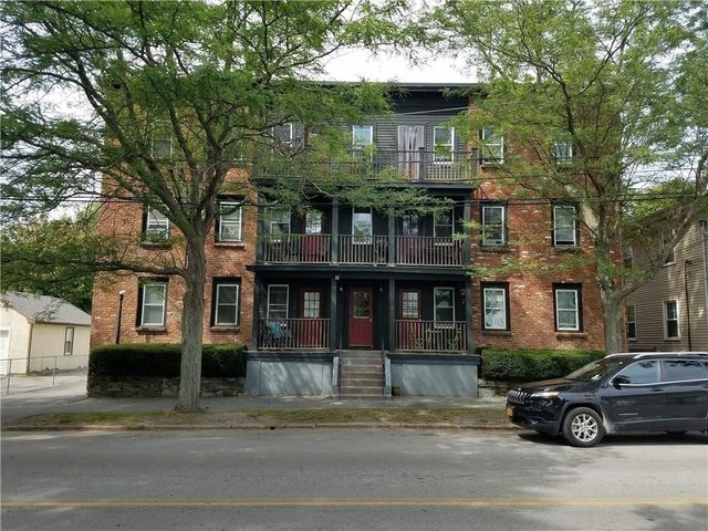 3 Bay View Avenue 5, Bristol, RI 02809