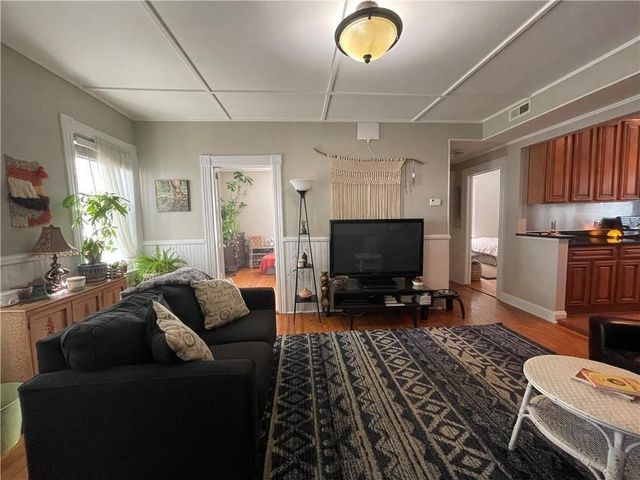 3 Bay View Avenue 5, Bristol, RI 02809