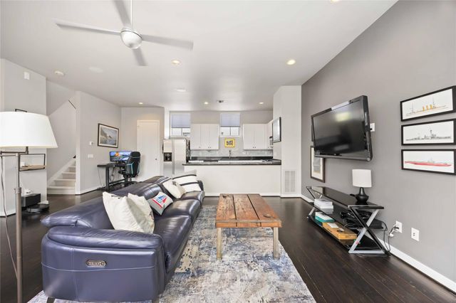 939 Colorado Street 17, Houston, TX 77007