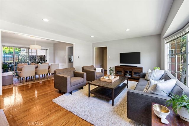 939 N Glendale 1, Glendale, CA 91206