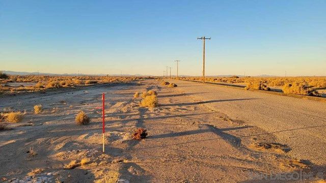 12369 E AVE E, Lancaster, CA 93536