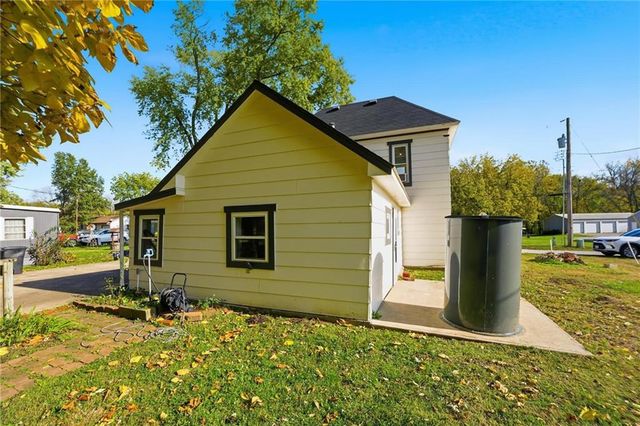 606 Water Street, Holt, MO 64048