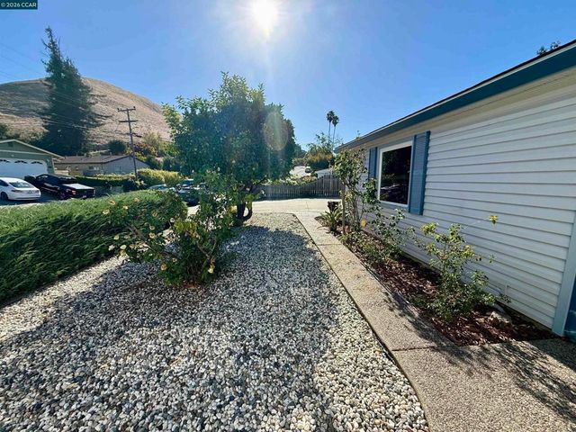 2808 Ruff Ave, Pinole, CA 94564