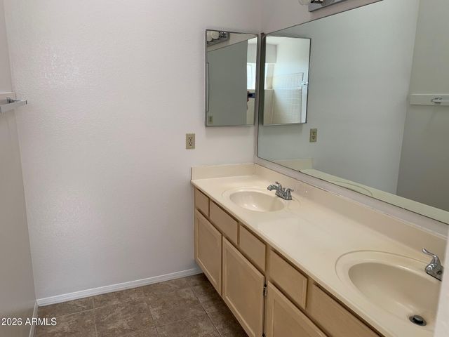 7930 W KRALL Street, Glendale, AZ 85303