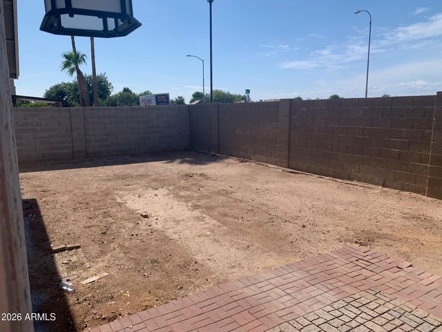 7930 W KRALL Street, Glendale, AZ 85303