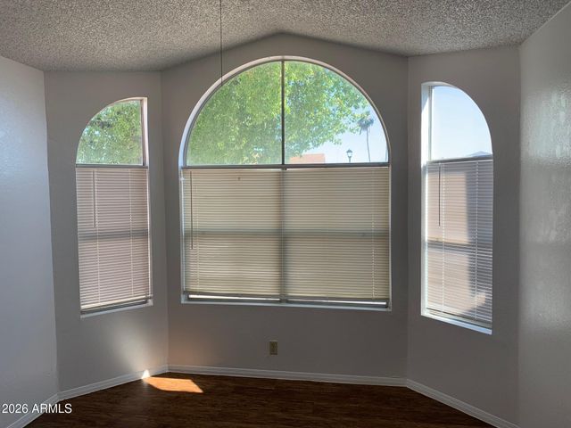 7930 W KRALL Street, Glendale, AZ 85303