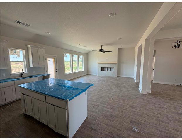 145 Legends Way, Bridgeport, TX 76246