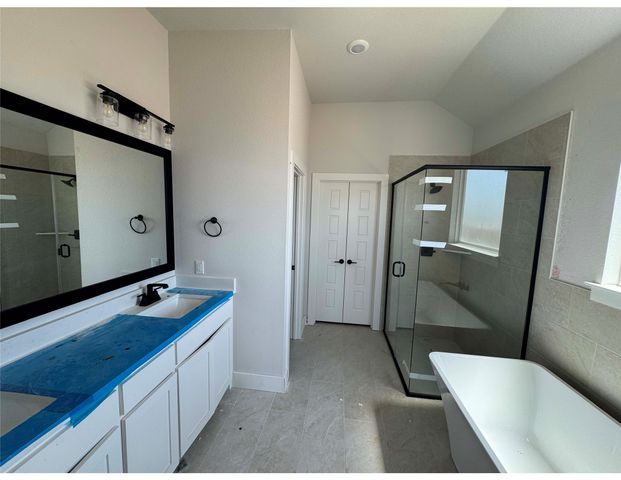 145 Legends Way, Bridgeport, TX 76246