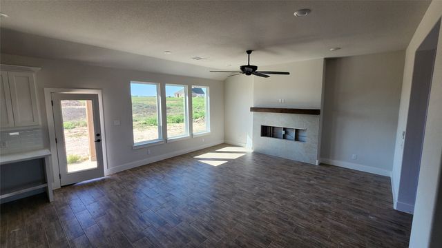 145 Legends Way, Bridgeport, TX 76246