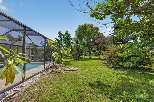 1556 SE Sinbad Avenue, Port St. Lucie, FL 34952