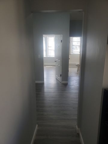 14 Abbottsford 8, Boston, MA 02121