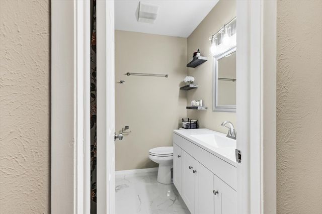 4224 Rawlins Street 110, Dallas, TX 75219